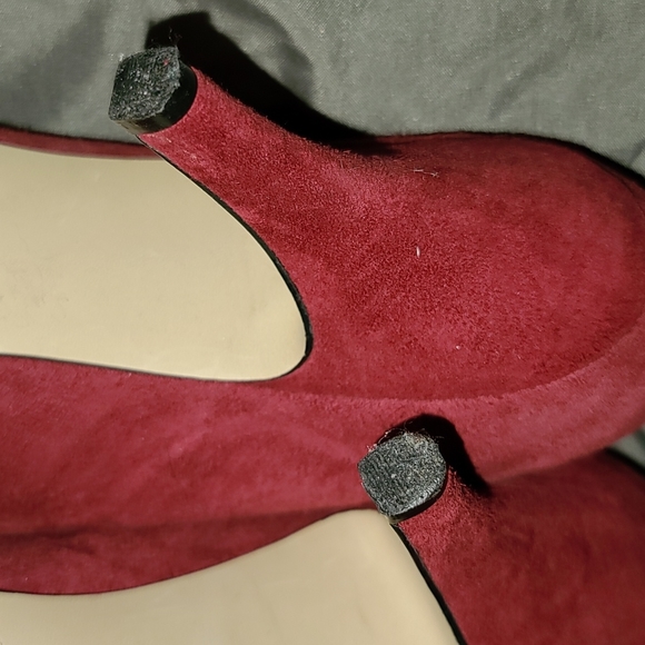 Enzo Anglioline burgundy suede pumps - Picture 6 of 7